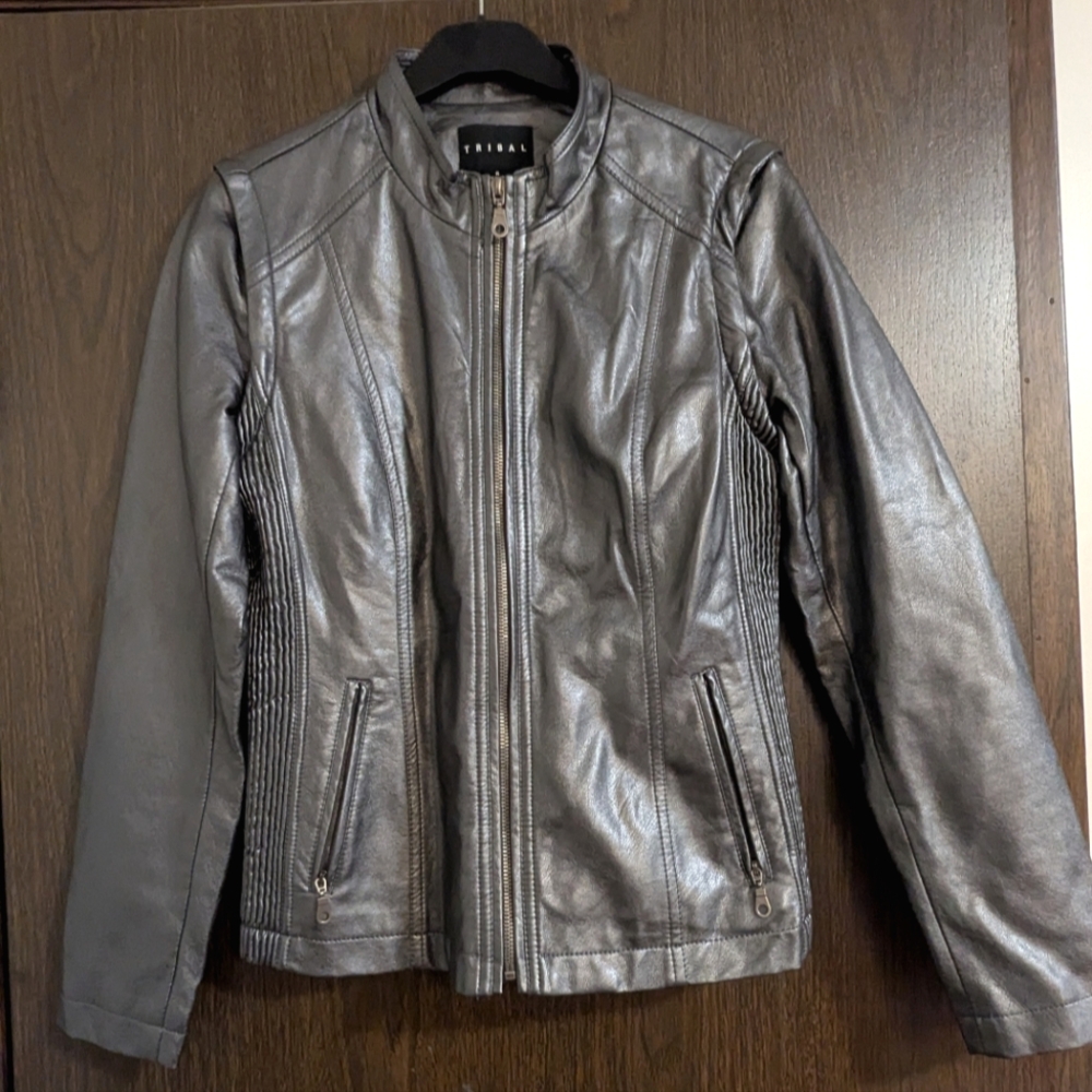 Tribal Faux Leather Moto Jacket Sz 6 – Removable Sleeves Convertible